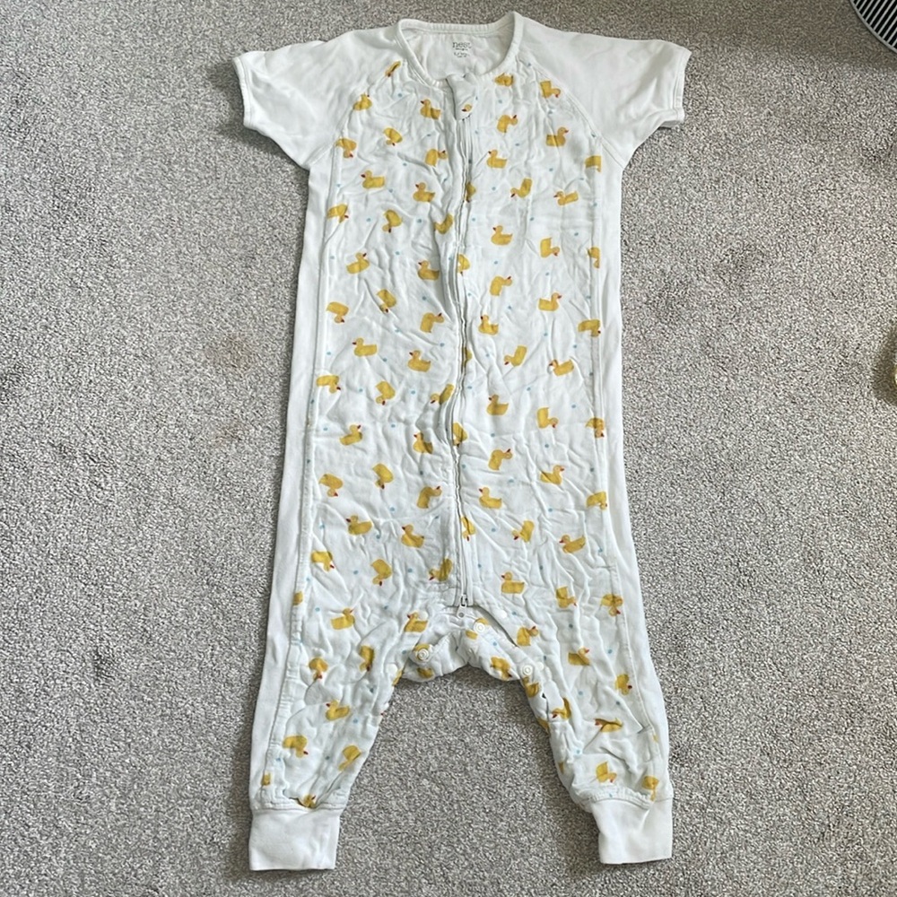 NEST DESIGNS - Bamboo Short Sleeve Sleep Suit - Eric Carle Little Rubber Ducks